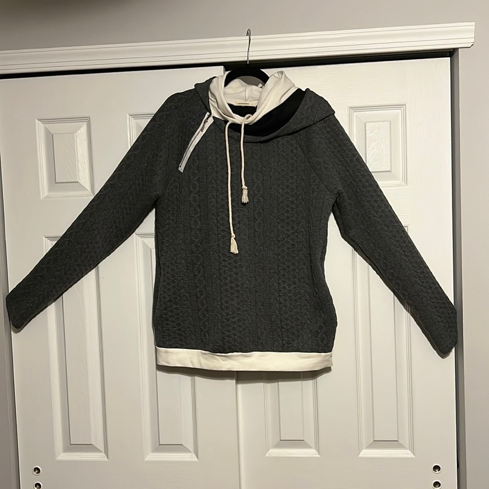 Andthewhy sweater with pocket